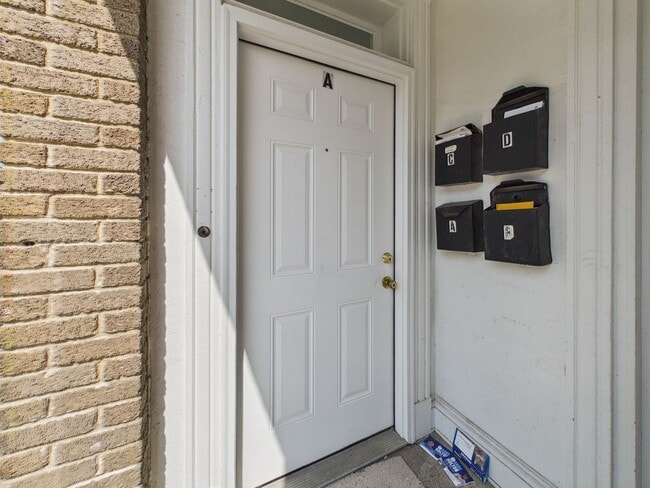 Photo - 204 Wellford St Unidad Apartment A
