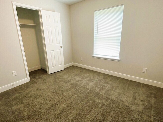 Photo - 711 S Houston Ave Unidad C