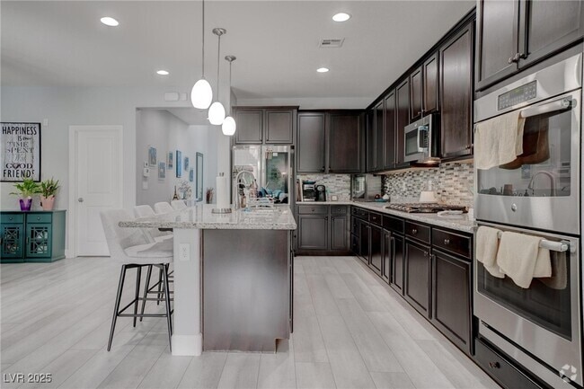 Building Photo - 10597 Cloud Whisper Dr Rental
