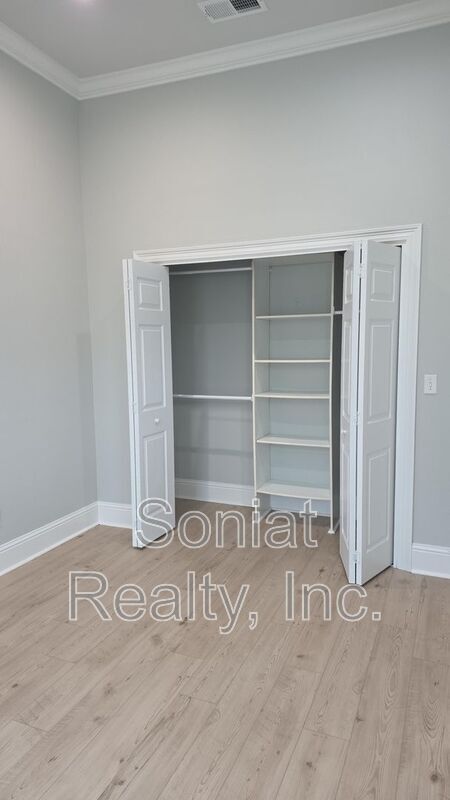 Photo - 5815 Catina St