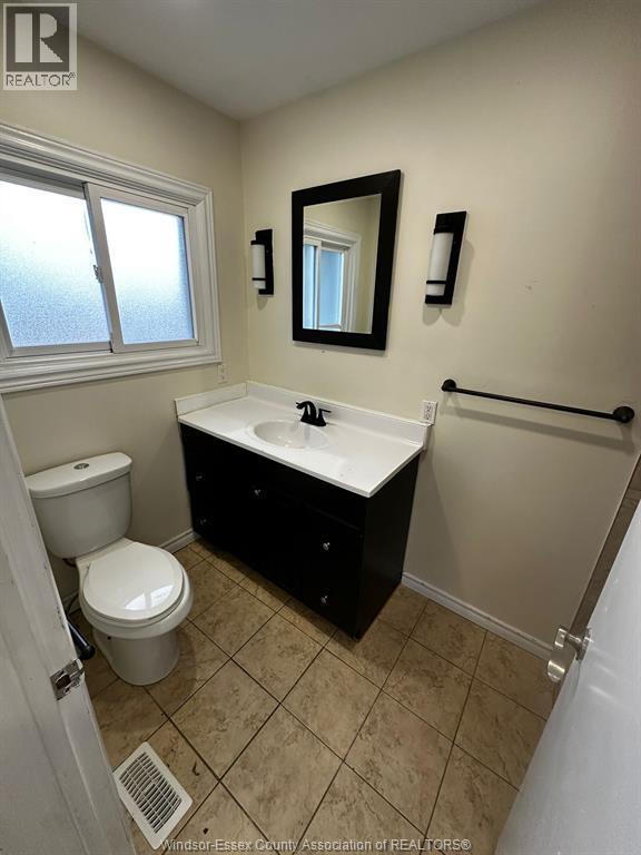 Photo - 819 Frank Ave