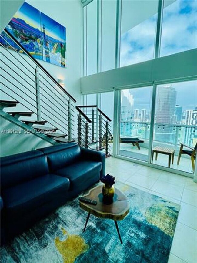 Photo - 41 SE 5th St Unidad 41 SE 5th St # 2305