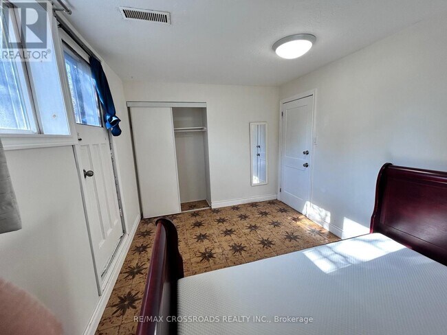 Photo - 62 Navaho Dr