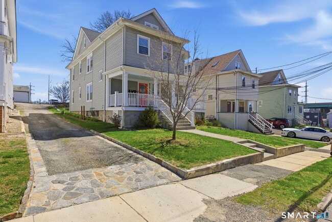 Photo - 21 Quintard Terrace Unit 2nd Floor