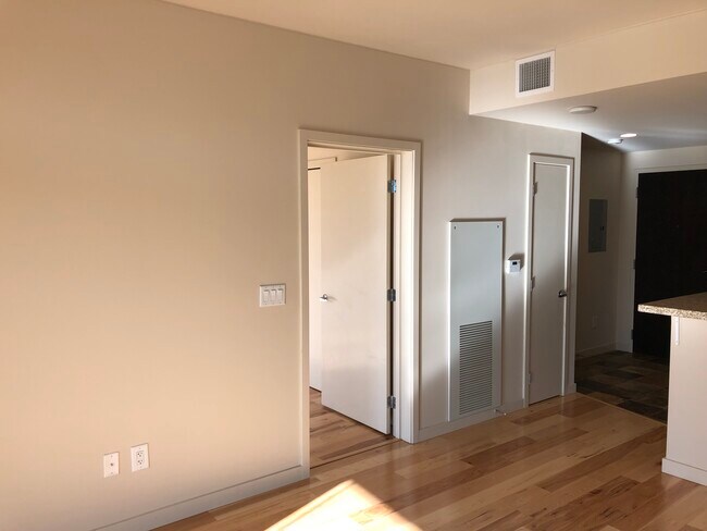 into the bedroom - 1515 Dock St Unit 702