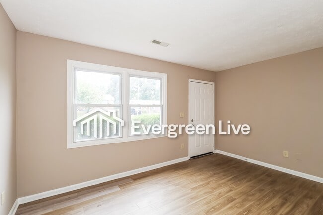 Photo - 2974 Jennifer Ct