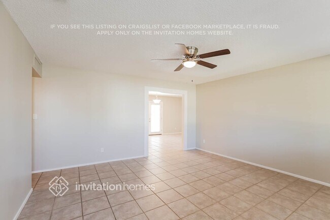 617 E La Jolla Dr