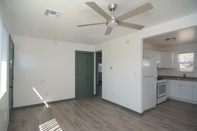 Photo - Remodeled 2 Bedroom 1 Bath Duplex! Great Central Tucson Location!