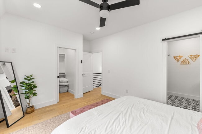 Photo - 1206 Ireland St