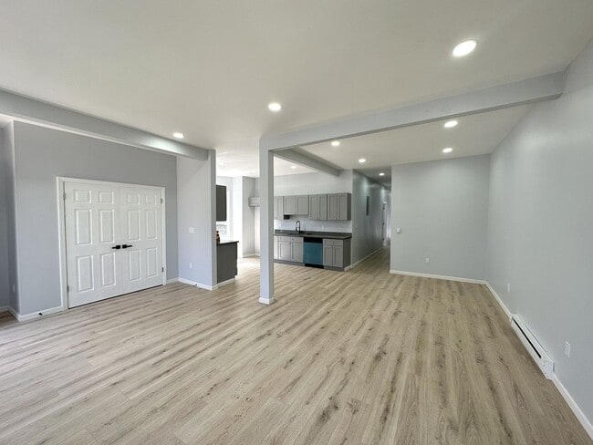 Building Photo - 1109 W State St Unit 1