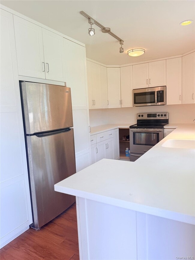 Photo - 61 A Chichester Ave
