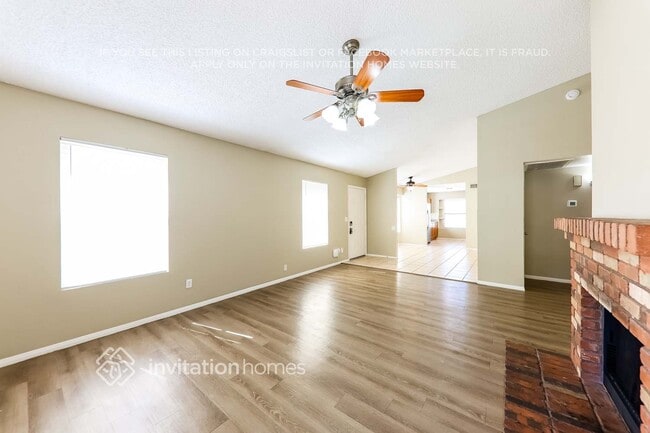 Photo - 11841 N 76th Ln