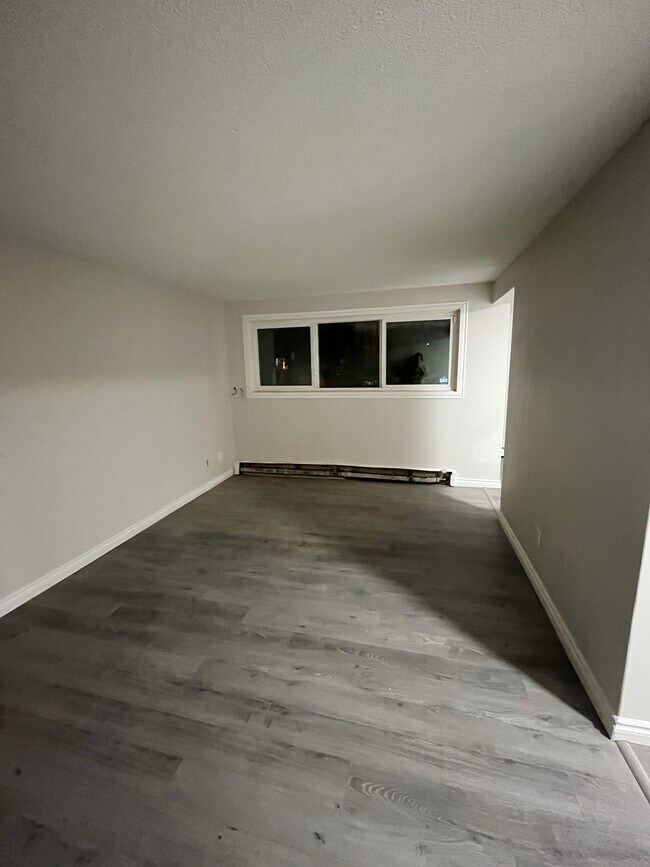 Photo - 12955-12101 101 St NW Unité 2