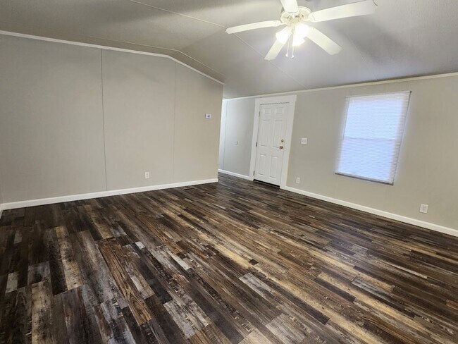 Photo - 3 BR Mobile Home on 4 acres in Belton, SC