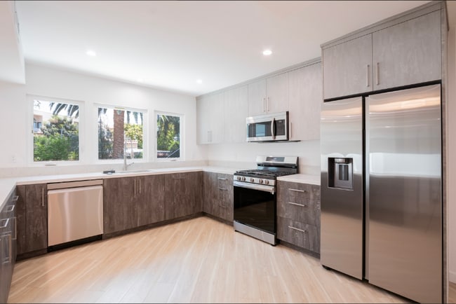 Photo - 1346 N Stanley Ave Unidad 1