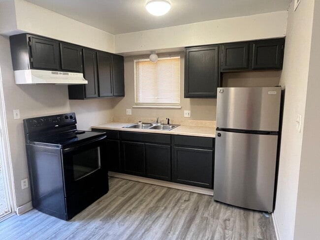 Photo - Updated 2 Bedroom Townhouse in Mexico Unit 600 Marine Dr. Apt 07