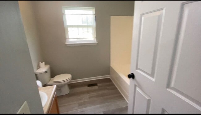 Photo - 403 Elm St NW