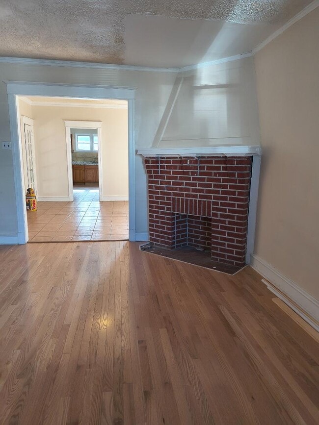 Photo - 616 E Wyoming Ave