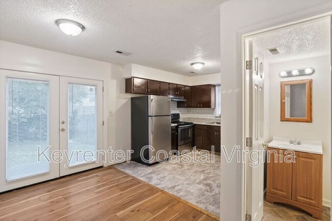 Photo - 2108 Madison Ave