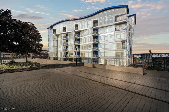 Photo - 1237 Washington Ave Condo Unit 402