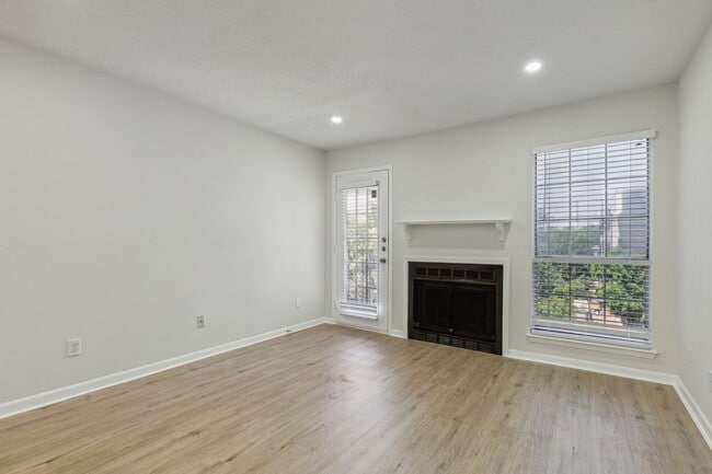 Garrett Gardens Apartments