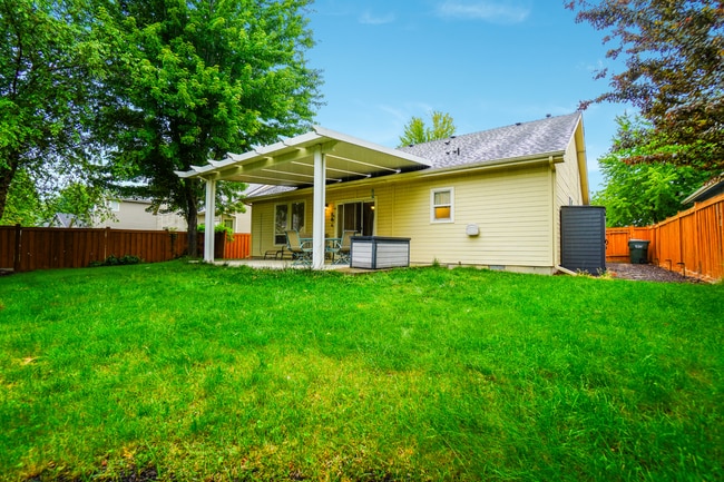 Photo - 1917 W Marten Creek Dr