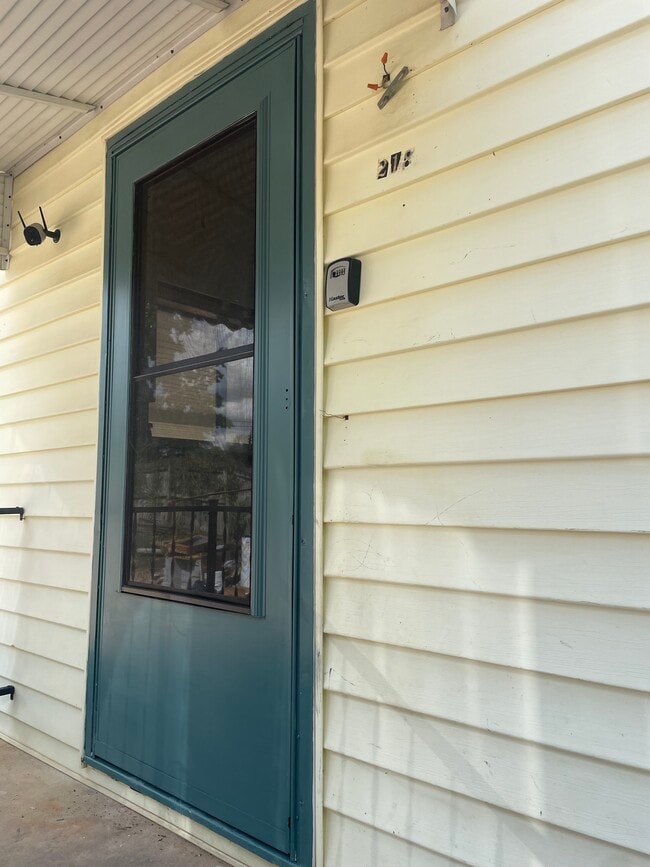 Photo - 218 Fernleaf Dr