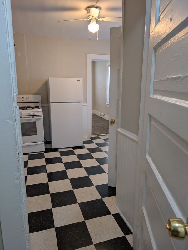 Photo - 553 Penora St