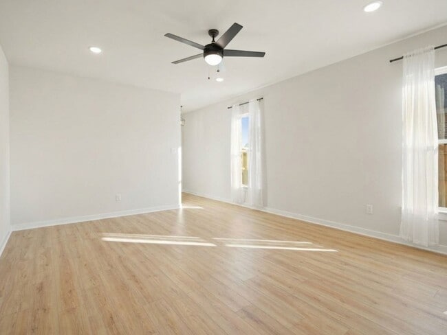 Photo - 10726 Sky Crk Ln