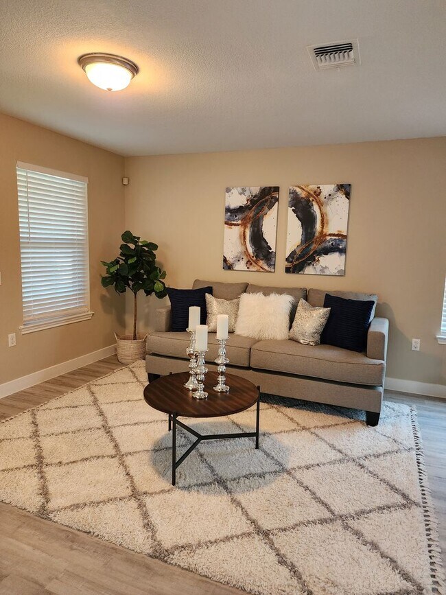 Photo - HOUSE FOR RENT AUSTIN