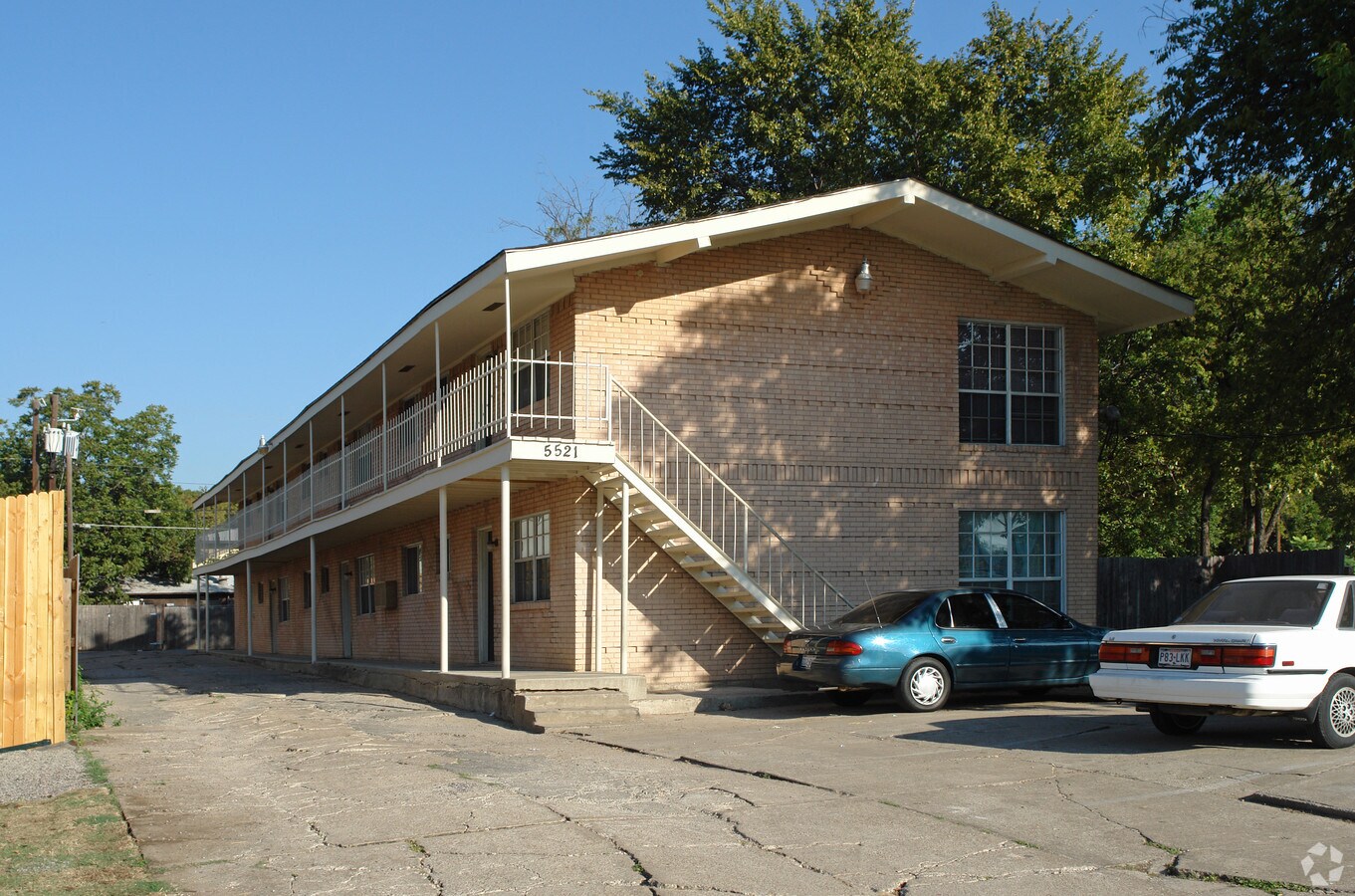 Photo - 5521 Columbia Ave