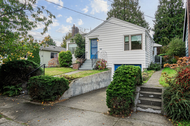 Photo - 7709 Dibble Ave NW House