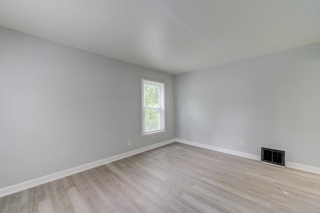 8067 Aline Ave