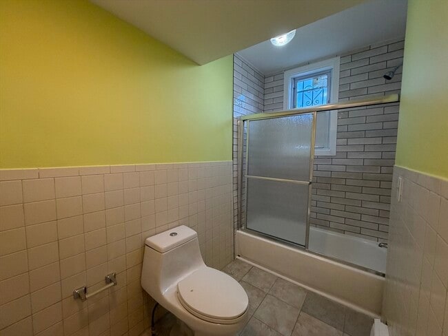 Photo - 150 Orange St Unit # 1