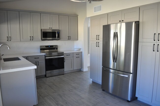 Photo - 10795 N 109th St