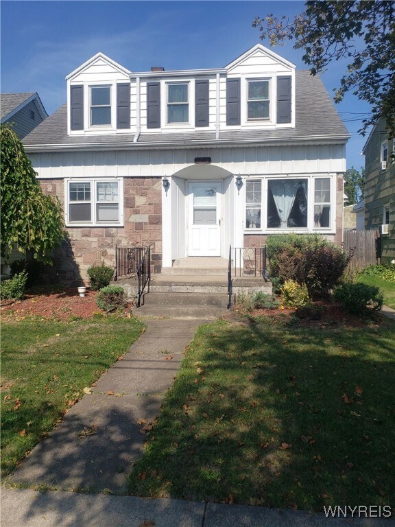 Building Photo - 2744 Woodlawn Ave Rental