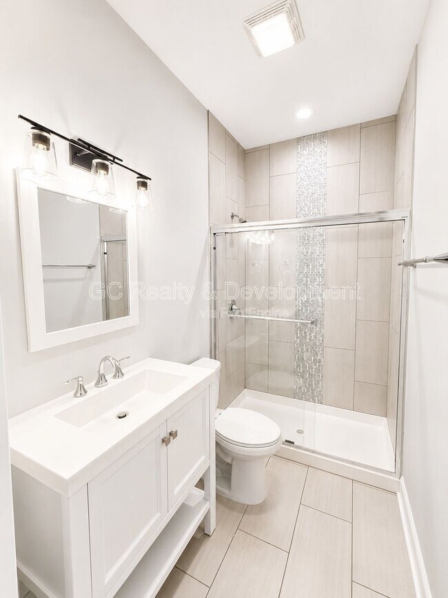 Photo - 3437 S Morgan St Unit Apt 3w
