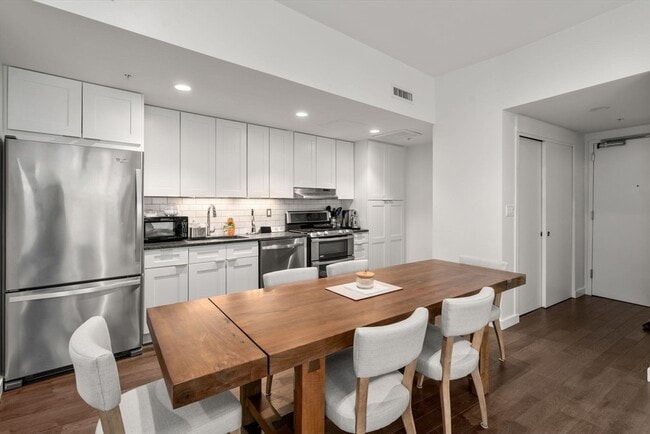 Photo - 126 Salem St Unit 3