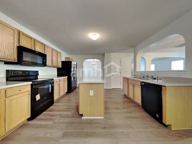 Photo - 37 Valleyfield Dr