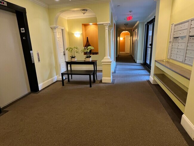 Photo - 161 Beacon St Apartments Unit 36T