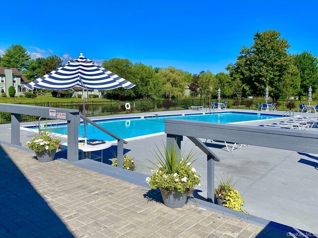 Photo - 21 North Loop