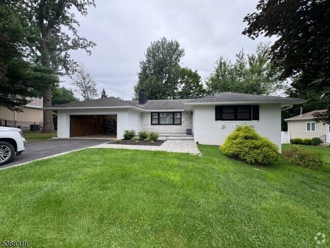 Building Photo - 71 Haller Dr Rental