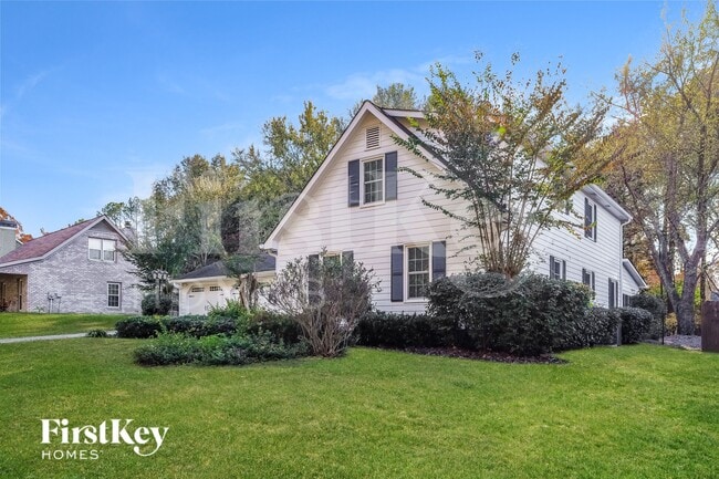 Photo - 2067 Shillingwood Dr NW