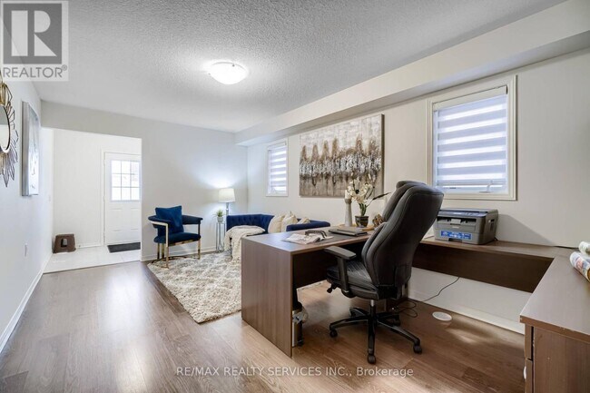 Photo - 17 Lowes Hill Cir