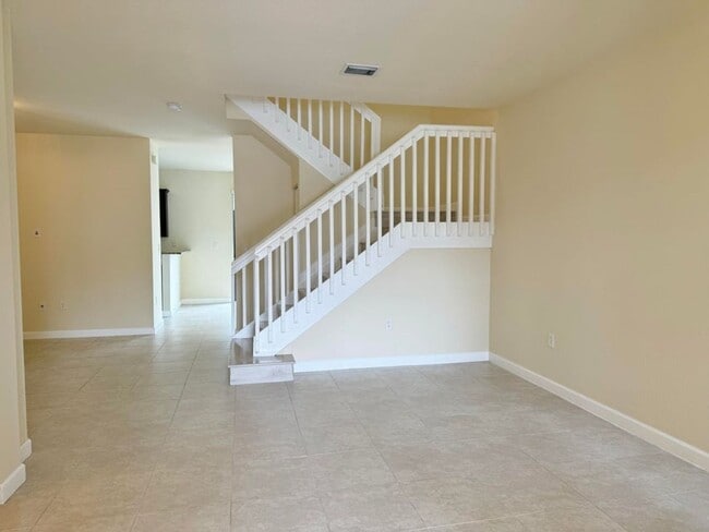 Photo - 3317 W 90th St