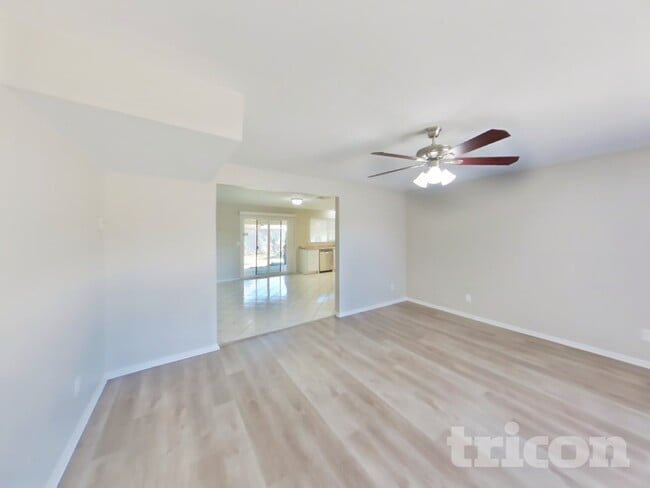 Photo - 3644 N 89th Ave