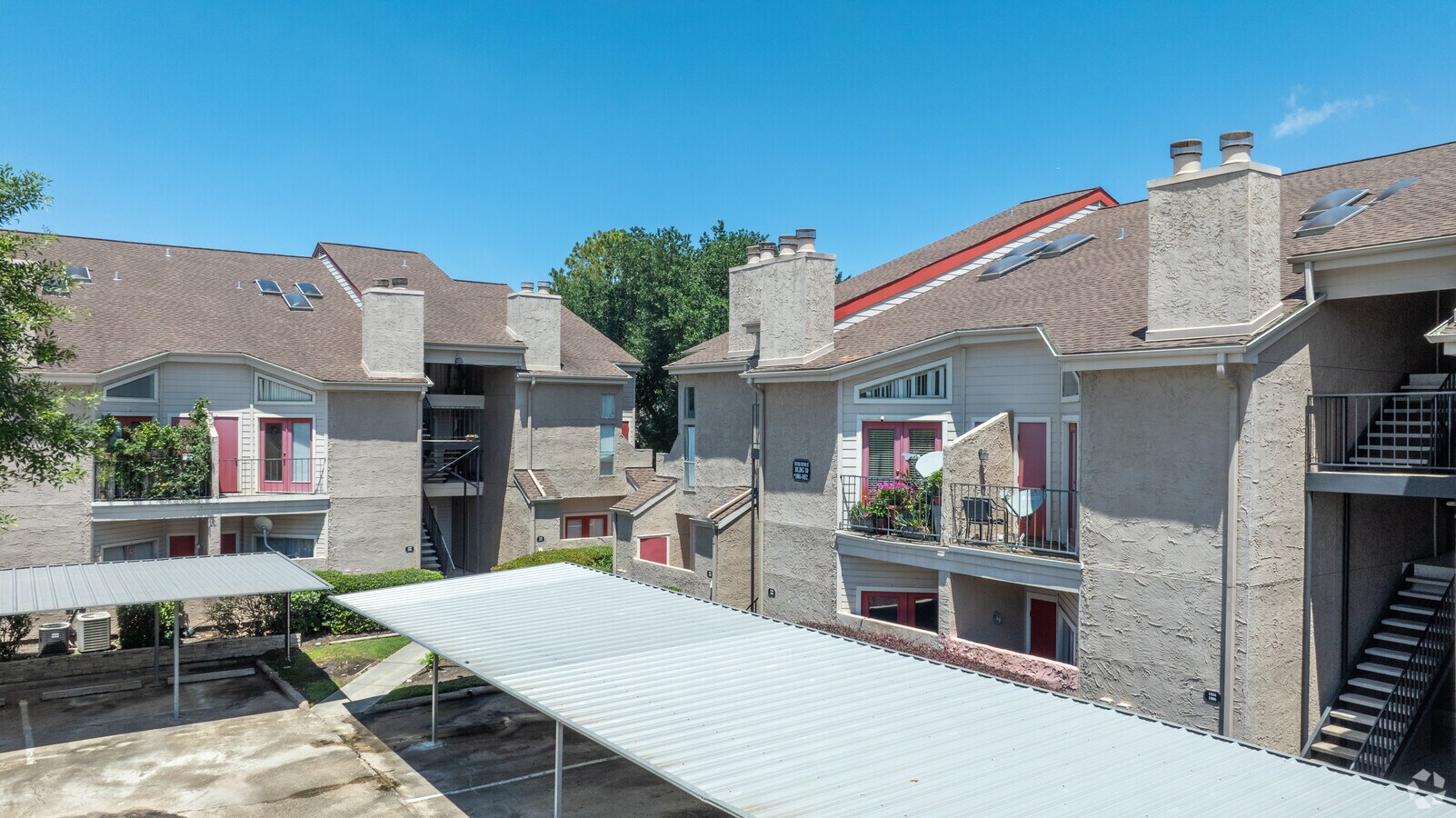 10855 Meadowglen Ln - River Stone II