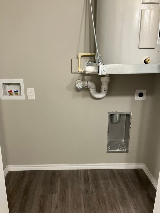 Photo - 6108 Abrams Rd Unit 210