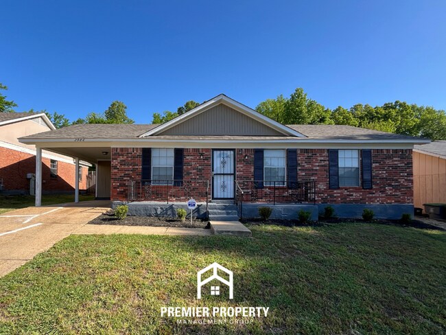 Building Photo - NEWLY RENOVATED 3BR/2BA in Easthaven | Modern Fireplace & Formal Dining