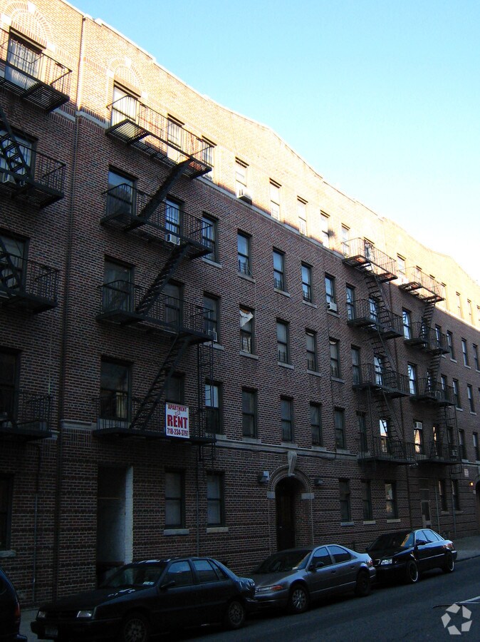 Photo - 1517 Taylor Ave Apartamentos
